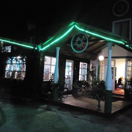 נוארה אליה Eeescart Resort Nuwaraeliya מראה חיצוני תמונה